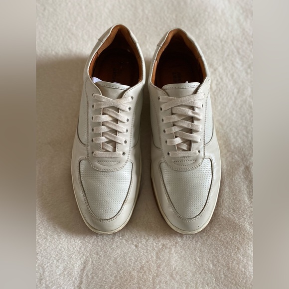 Johnston & Murphy all leather sneakers in a creamy white | 10.5 M | 12 W - Picture 1 of 4